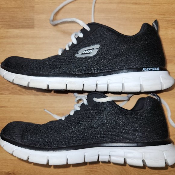Skechers Shoes - Skechers Skech-Knit Womens Black White Athletic Training Shoes 12263 Size 6.5